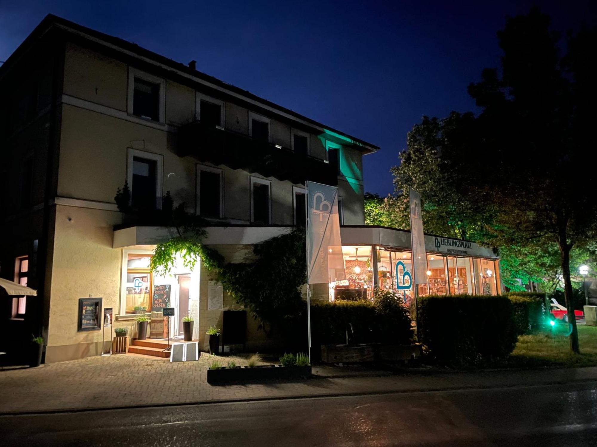 Zum Rayers Cafe-Restaurant & Boutique-Hotel Niederrotweil ภายนอก รูปภาพ