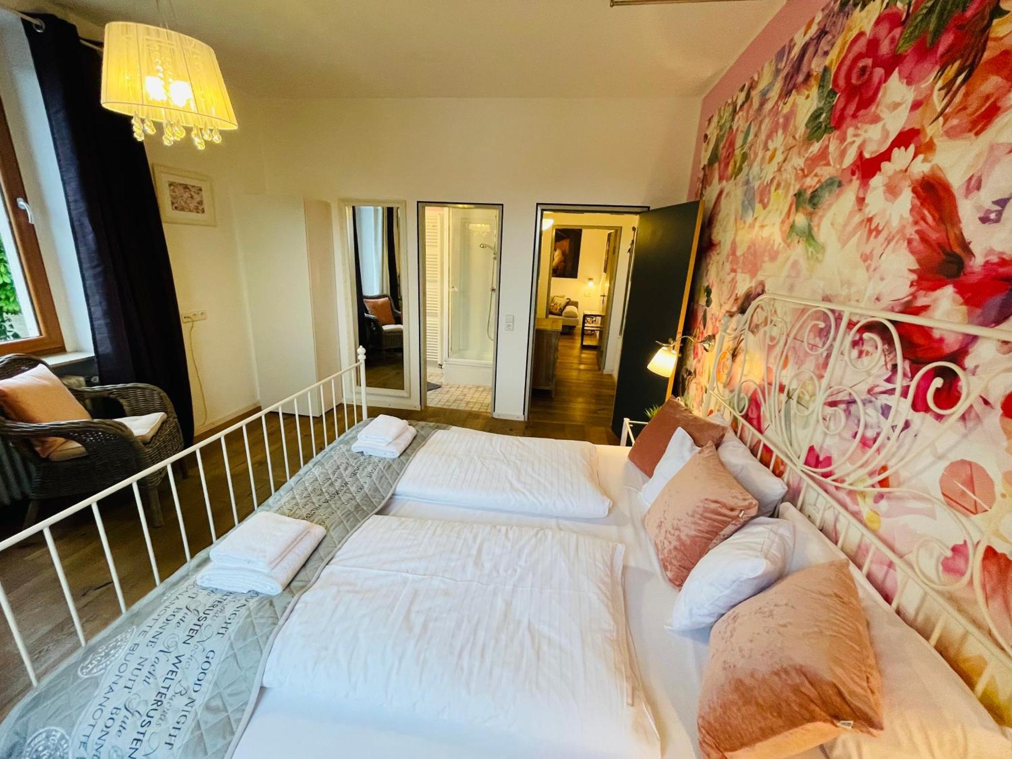 Zum Rayers Cafe-Restaurant & Boutique-Hotel Niederrotweil ห้อง รูปภาพ