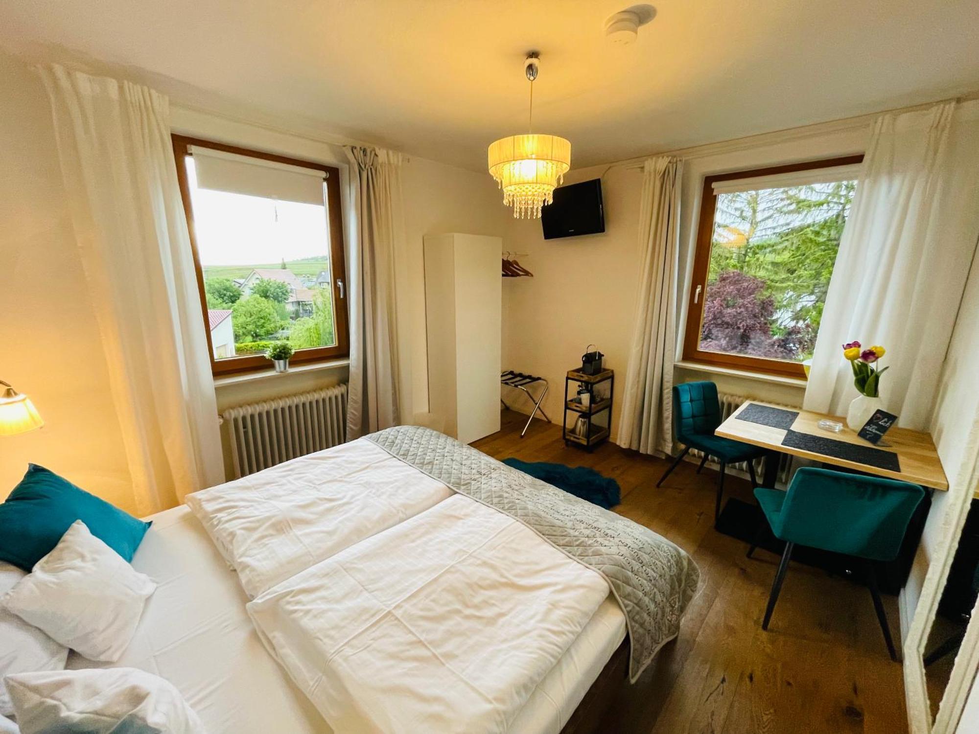 Zum Rayers Cafe-Restaurant & Boutique-Hotel Niederrotweil ห้อง รูปภาพ