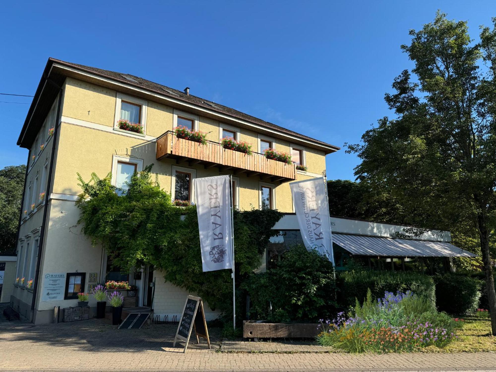 Zum Rayers Cafe-Restaurant & Boutique-Hotel Niederrotweil ภายนอก รูปภาพ